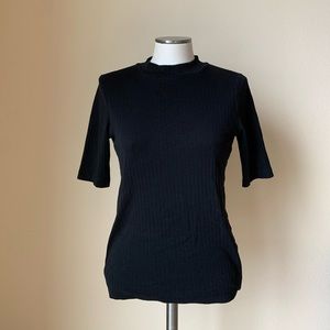 Uniqlo Turtle Neck Short Sleeve Top